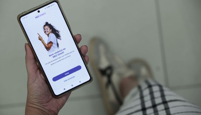 Participantes do Enem podem estudar por aplicativo do MEC